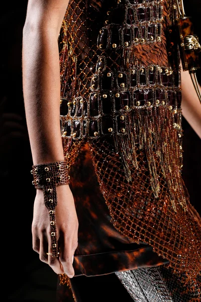 Look 3